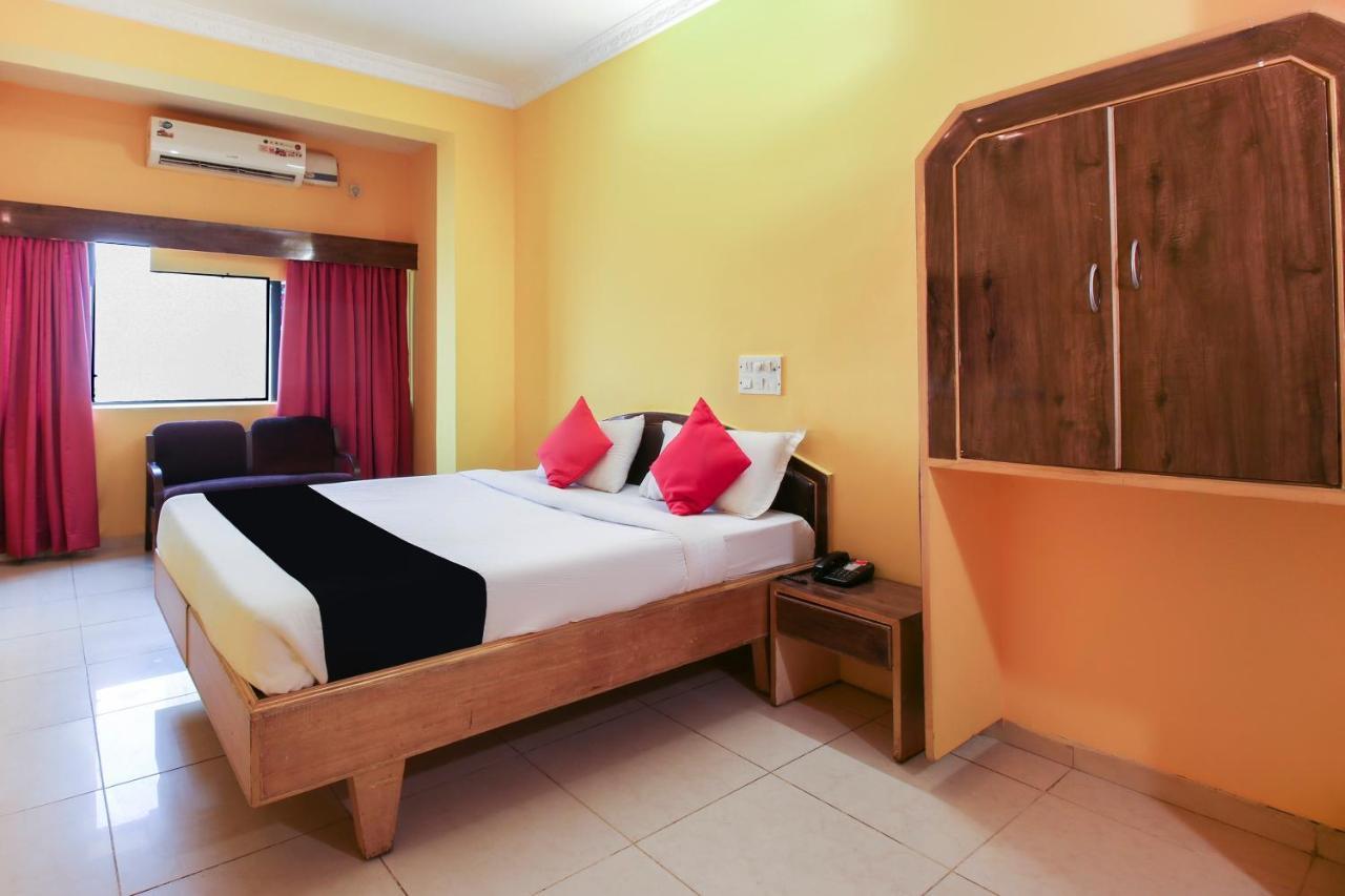 Capital O 71729 Lucky Inn Bangalore Buitenkant foto