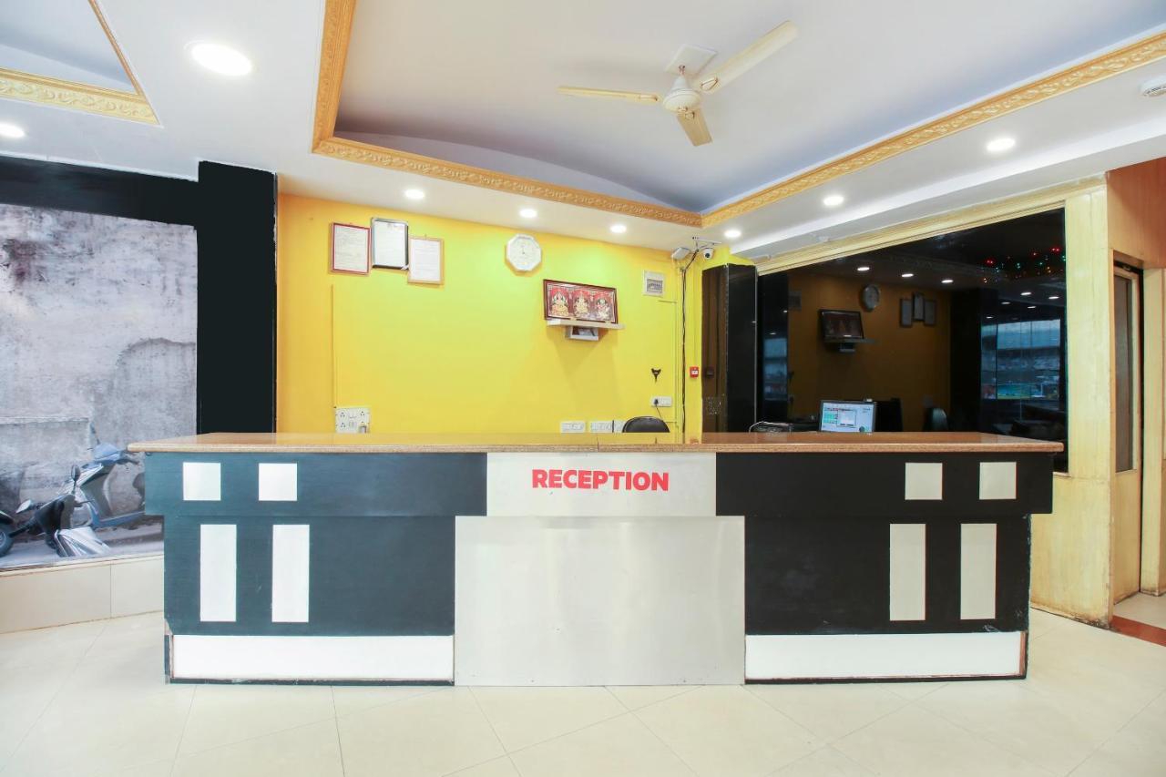 Capital O 71729 Lucky Inn Bangalore Buitenkant foto