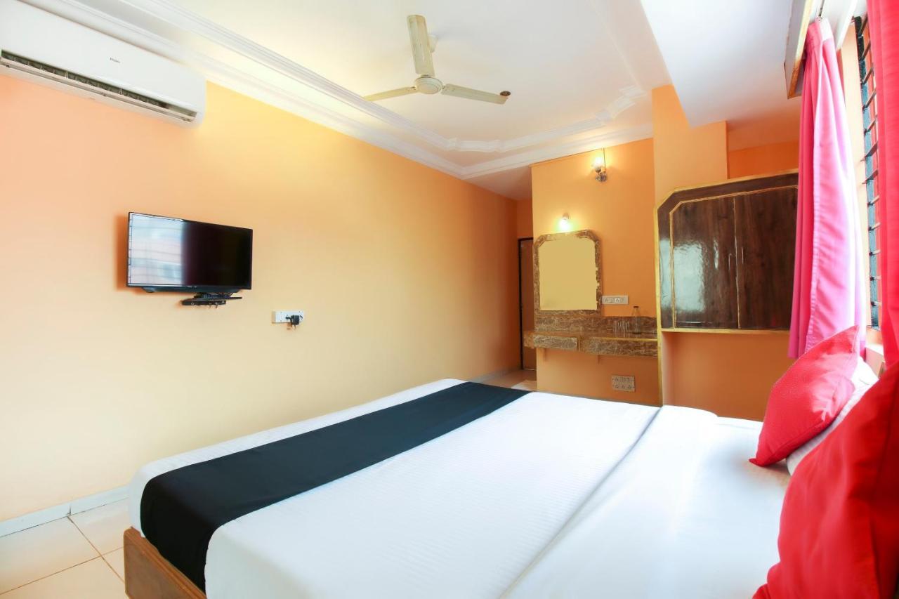 Capital O 71729 Lucky Inn Bangalore Buitenkant foto