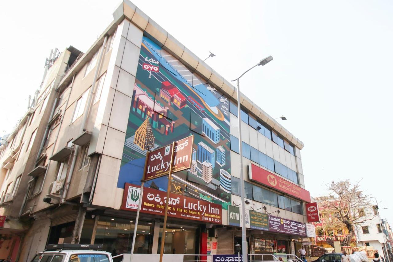 Capital O 71729 Lucky Inn Bangalore Buitenkant foto
